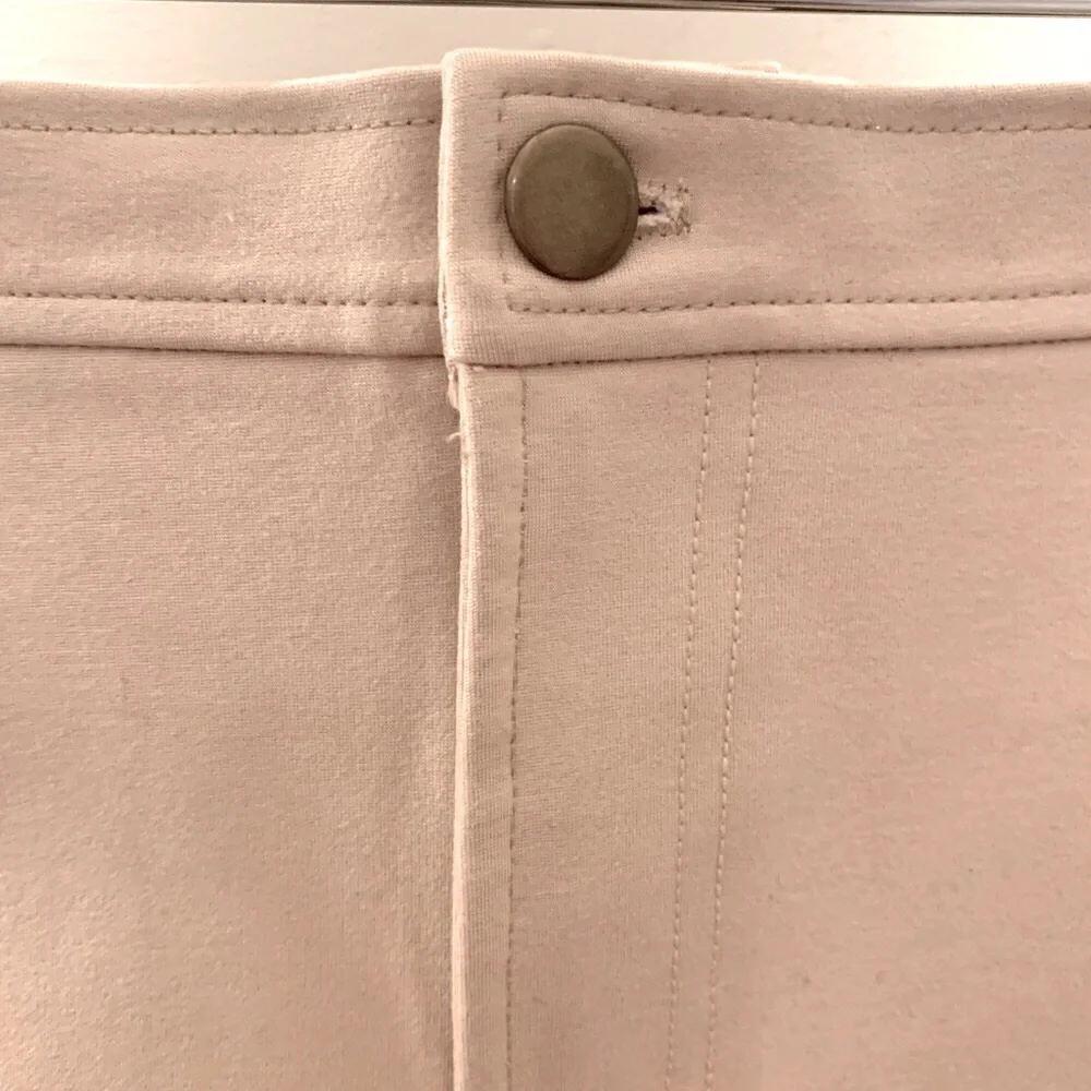 American Apparel size S beige short - Picture 6 of 9